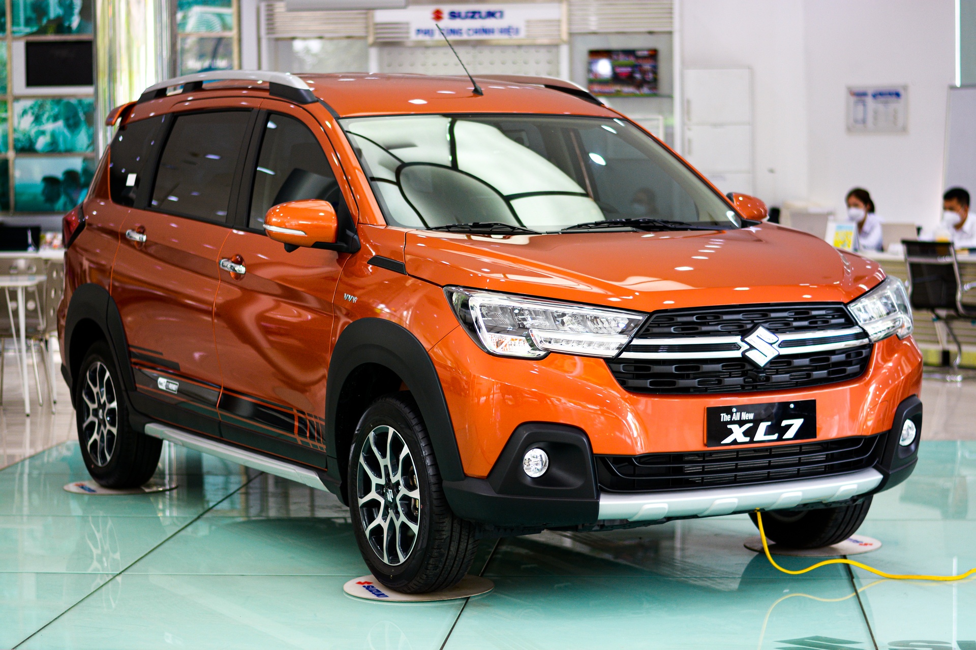 Suzuki XL7 Sport Limited gia 639, 9 trieu anh 1
