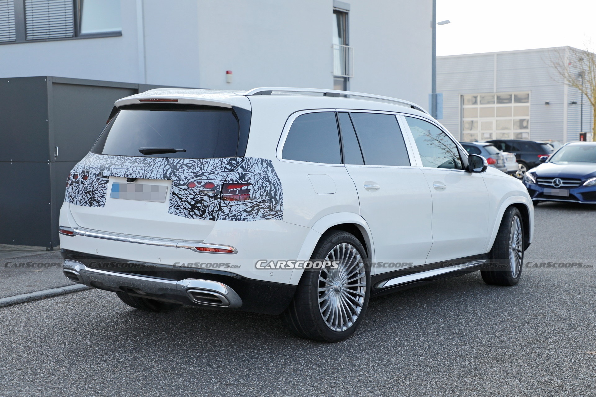 Mercedes-Maybach GLS doi 2024 lo dien anh 2