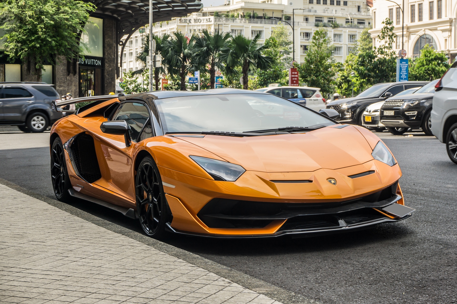 Lamborghini Aventador SVJ Roadster mau cam anh 2