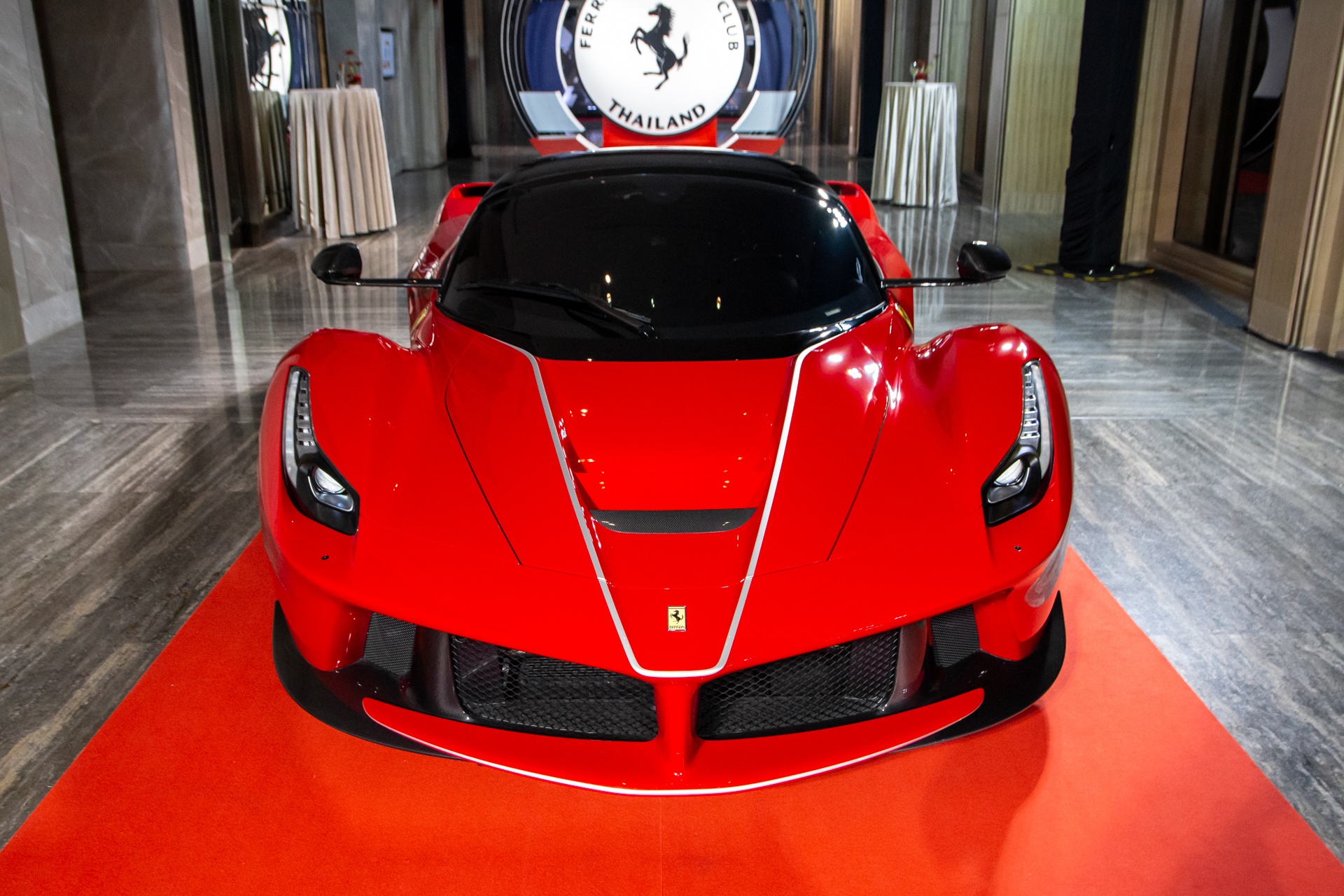 Ferrari LaFerrari Aperta brother 5