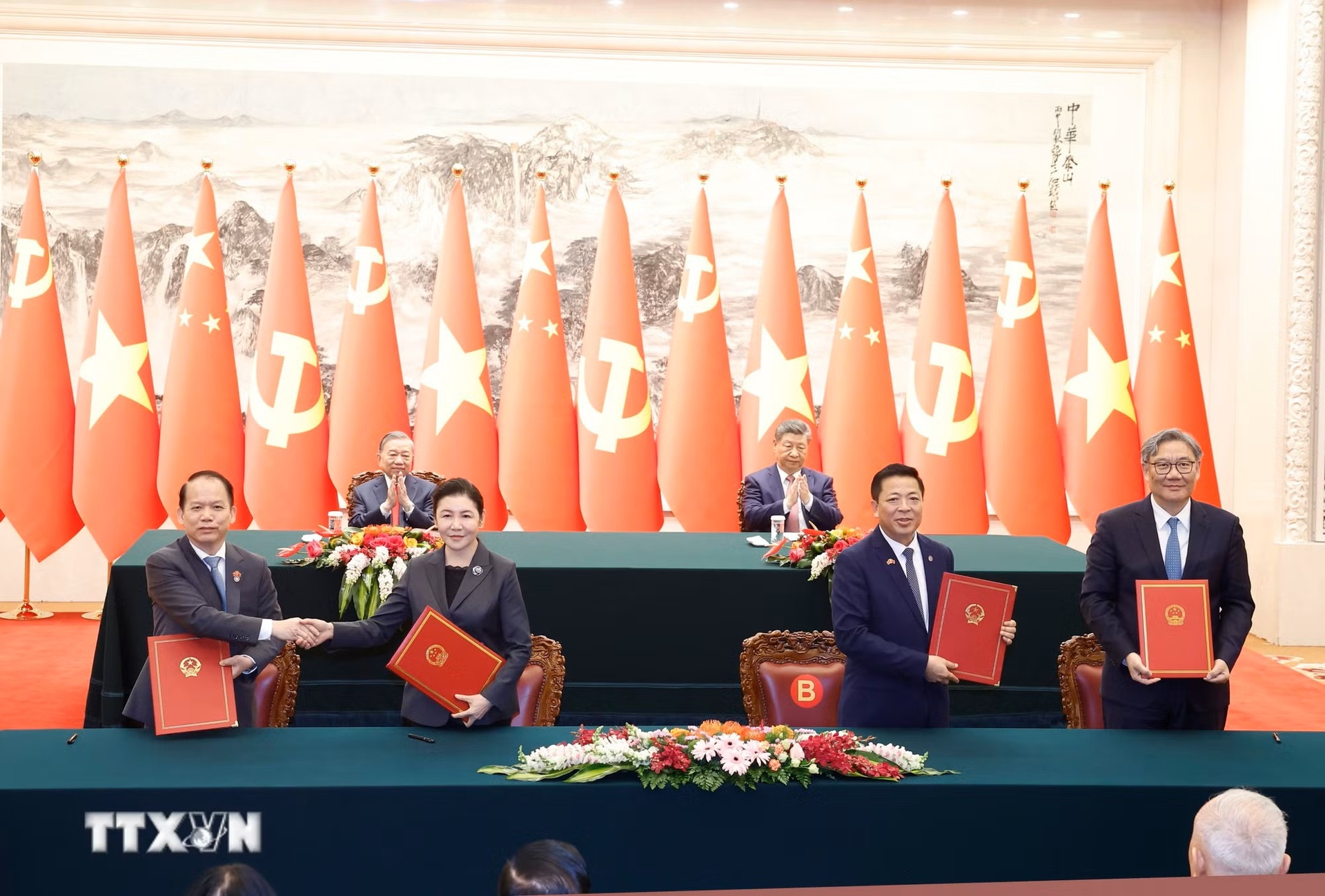 Tuyen bo chung Viet Trung anh 6