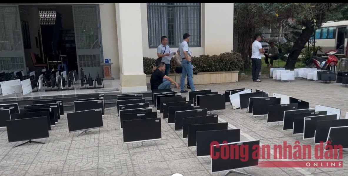 sang Campuchia,  thuc hien hanh vi,  chiem doat tai san anh 5