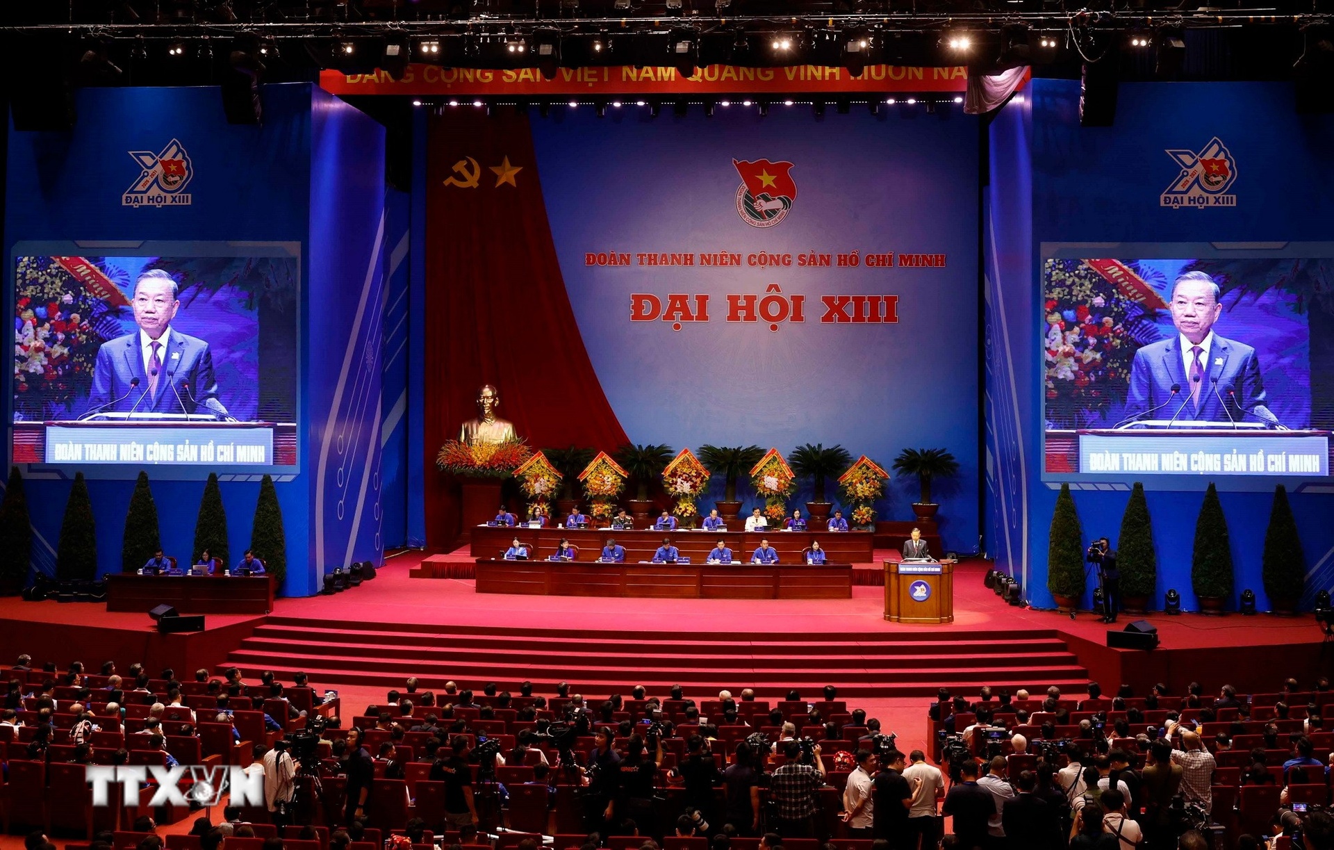 thanh nien anh 3