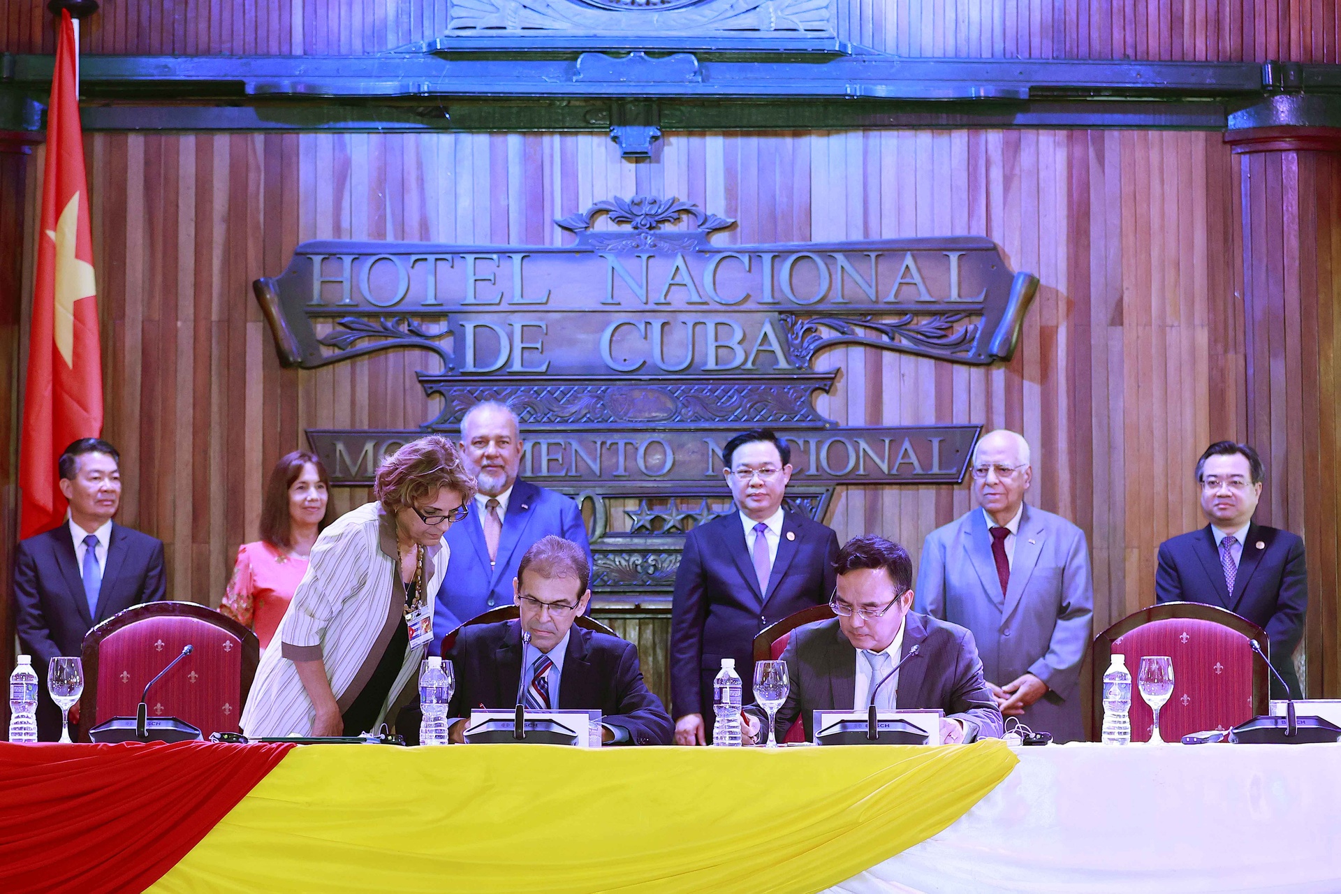 Viet Nam - Cuba anh 1