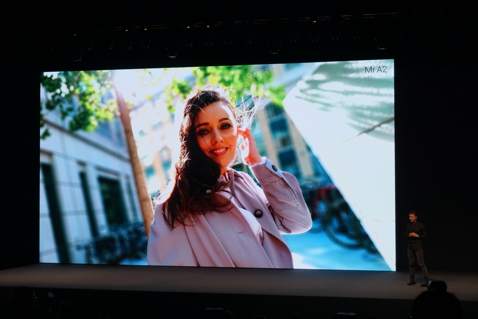 Xiaomi ra mat Mi A2 va A2 Lite anh 14
