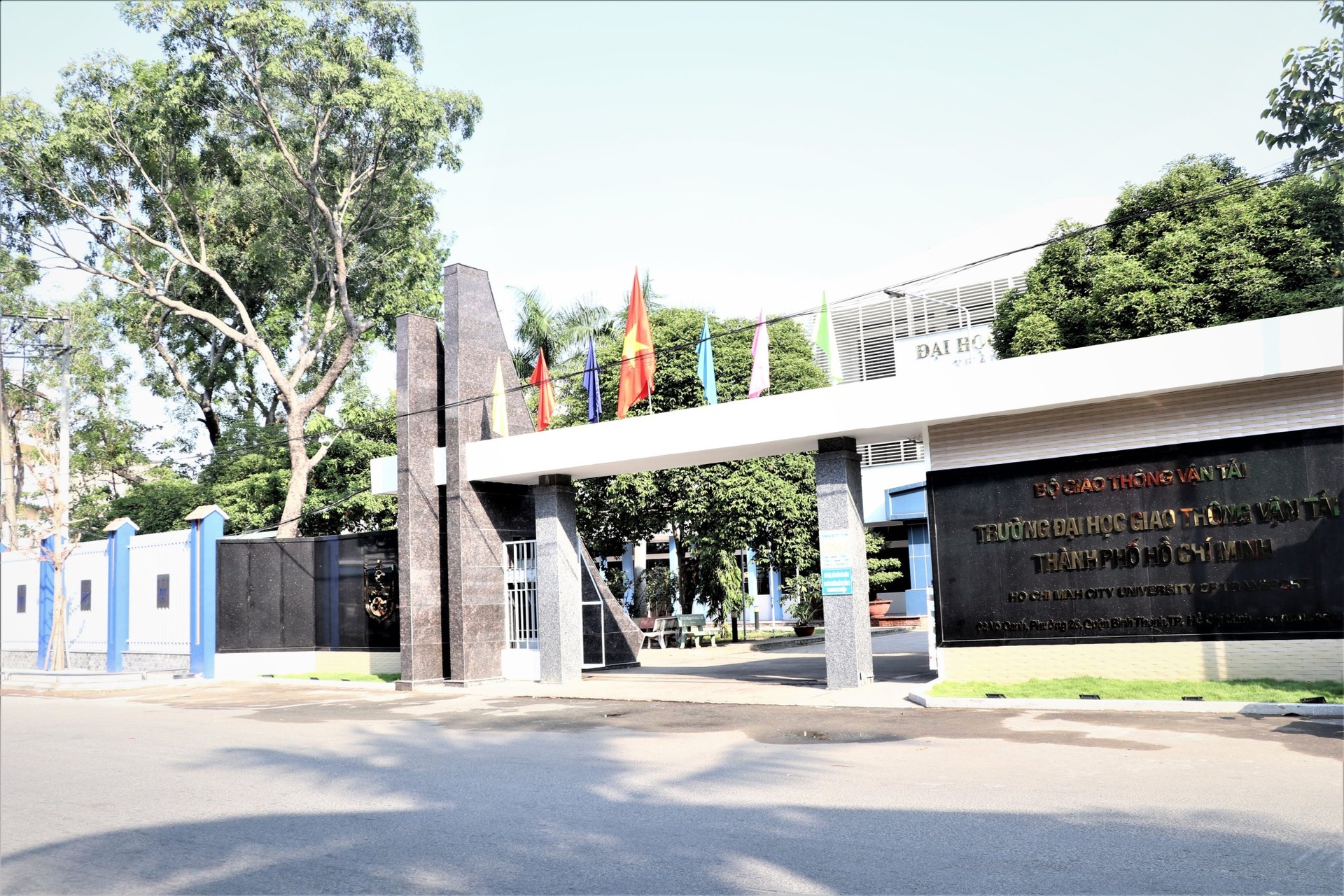 huy tang hoc phi anh 1