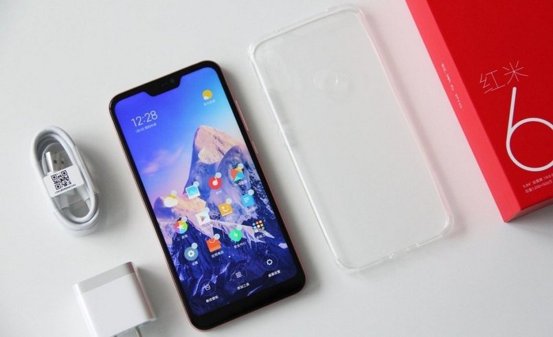 smartphone tam trung vua ve Viet Nam anh 1