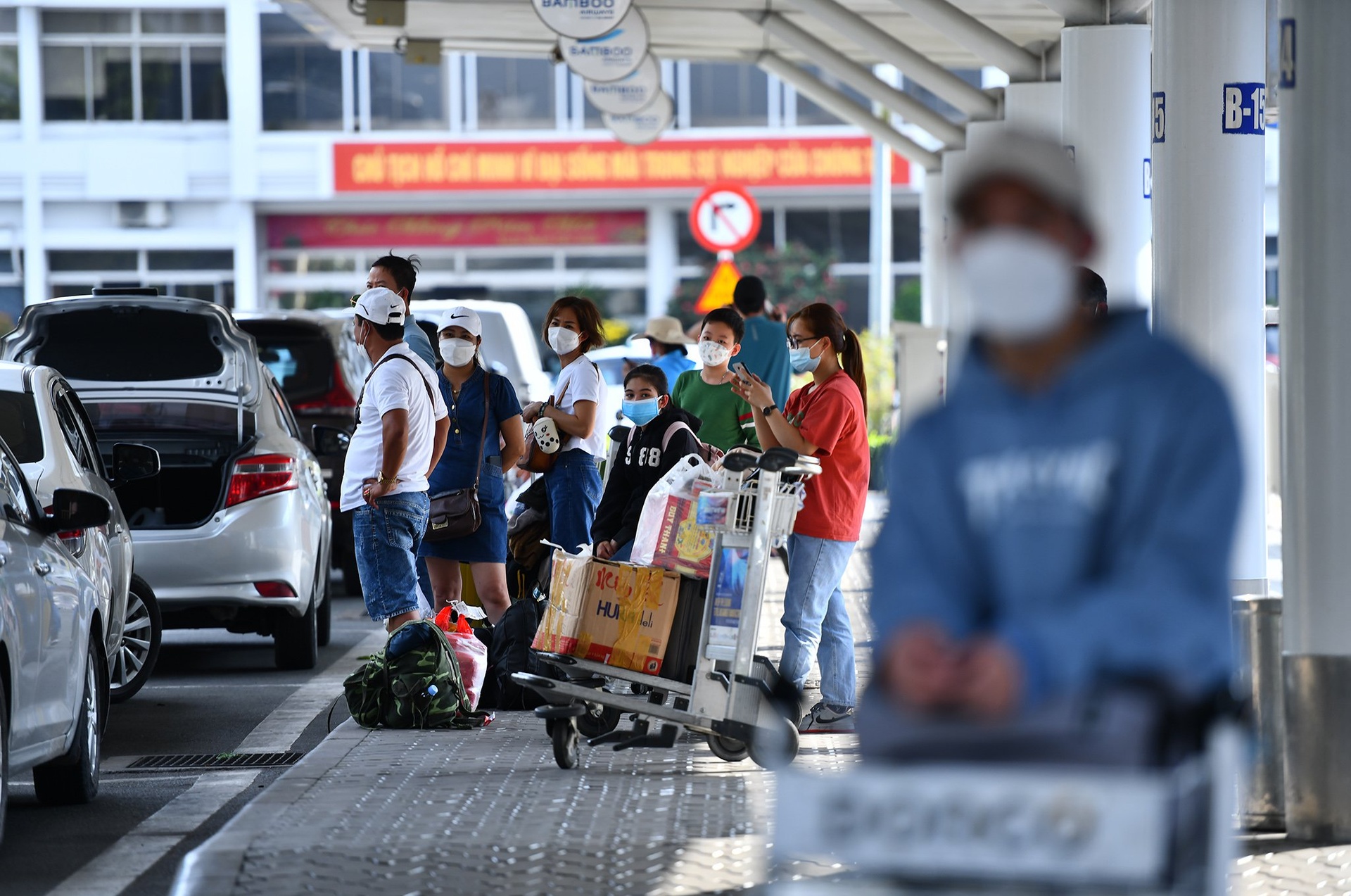 San bay Tan Son Nhat mo them lan don taxi anh 1