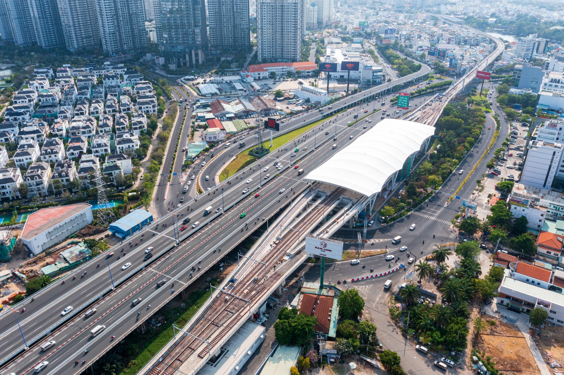 TP.HCM muon phat trien nha o doc metro trong 8 nam toi anh 1