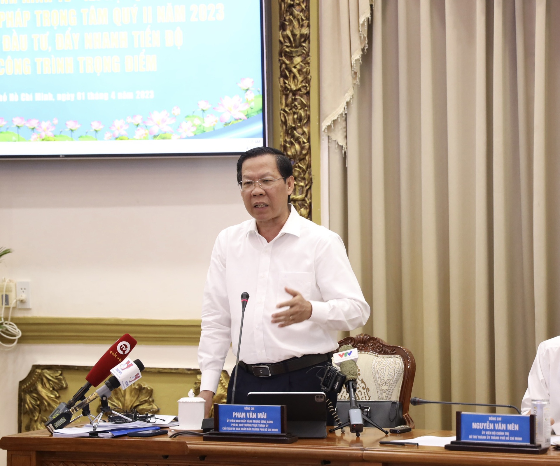 Kinh te TP.HCM anh 1