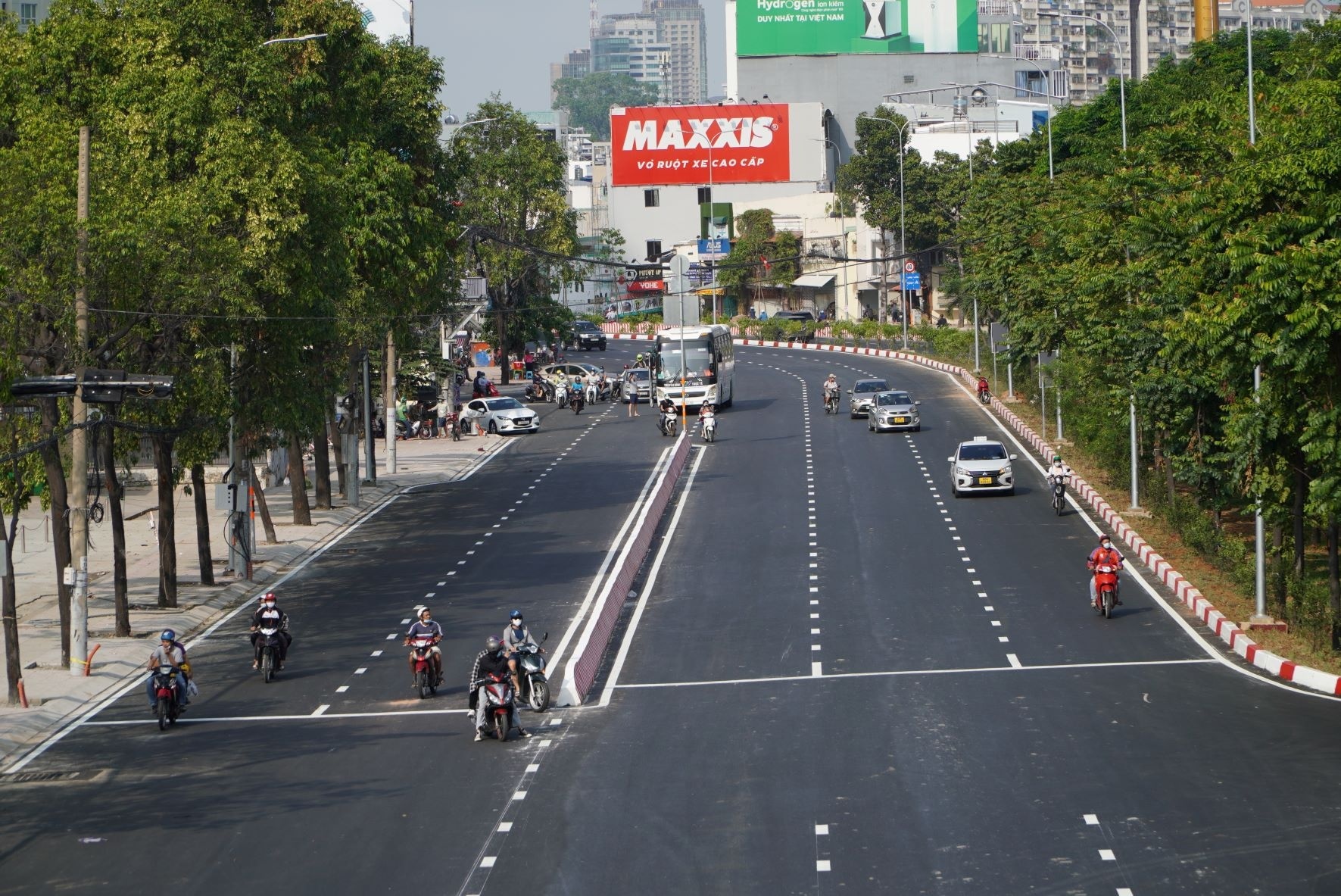 sieu may bom anh 1