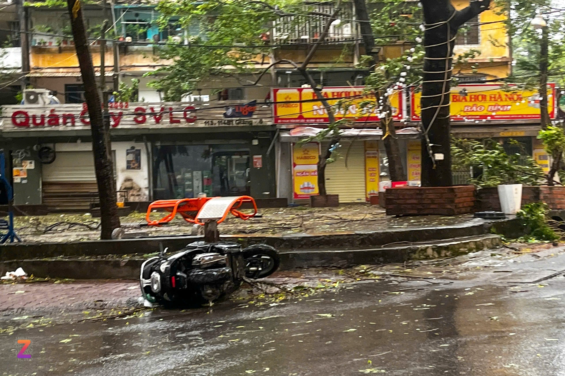 Siêu bão quần thảo Quảng Ninh, Hải Phòng, Hải Dương, Hà Nội gió lên cấp 10 - Ảnh 14