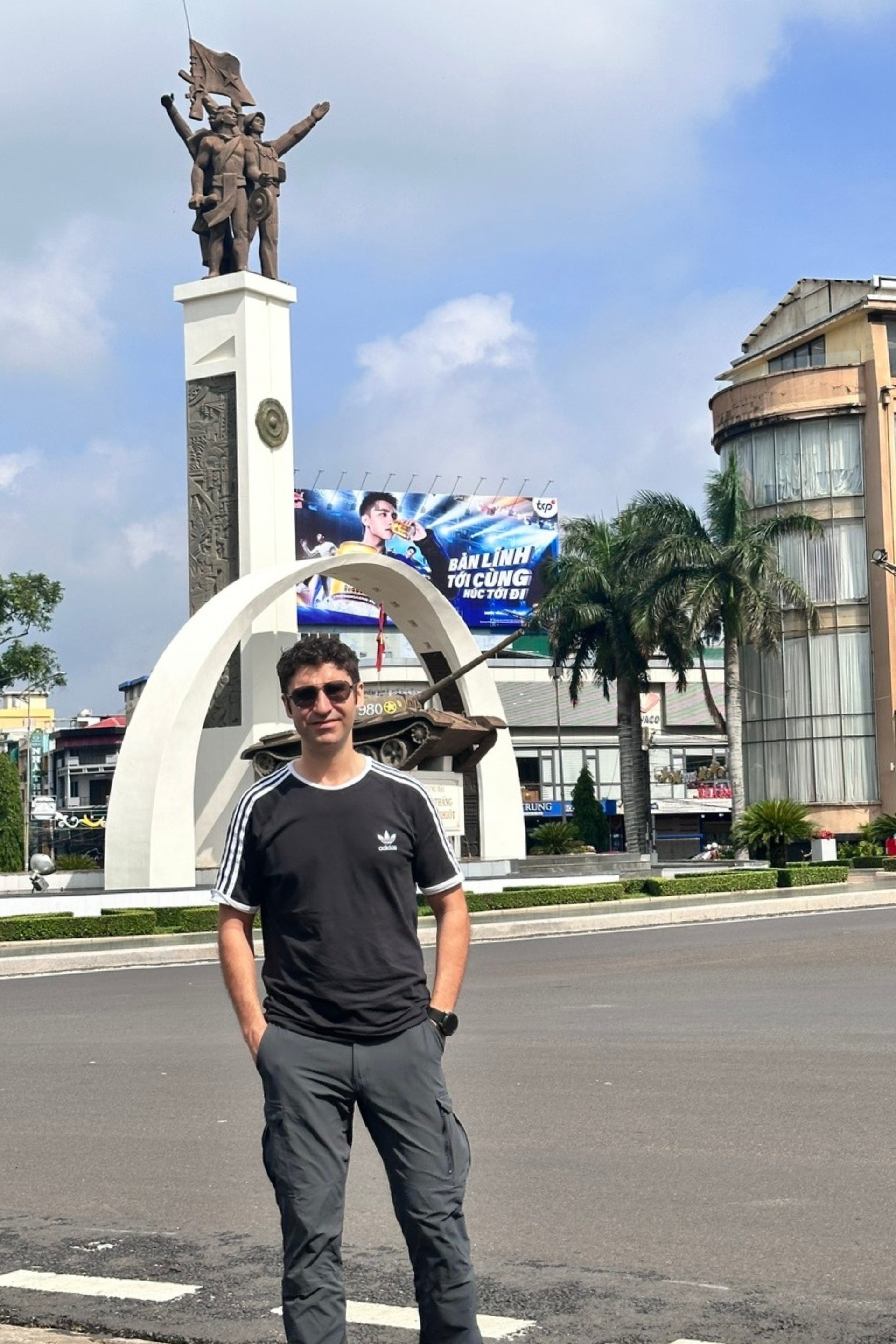 anh Tay ban banh mi anh 8