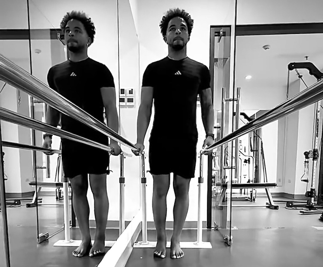 Xuân Son hồi phục nhanh, đã có thể bỏ nạng để đi bộ 3 xuan son anh 1