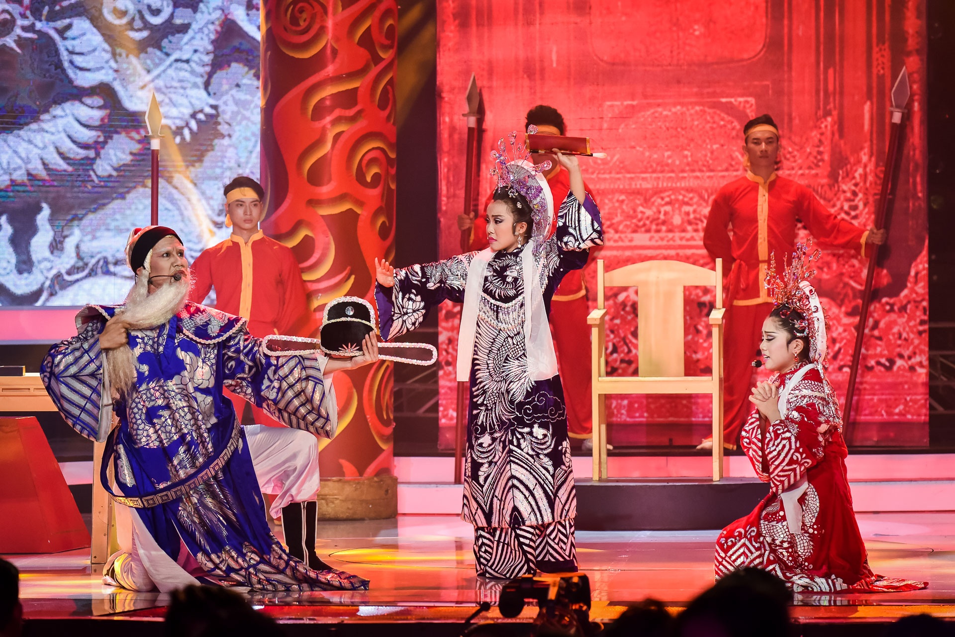 Chung ket Guong mat than quen nhi anh 1