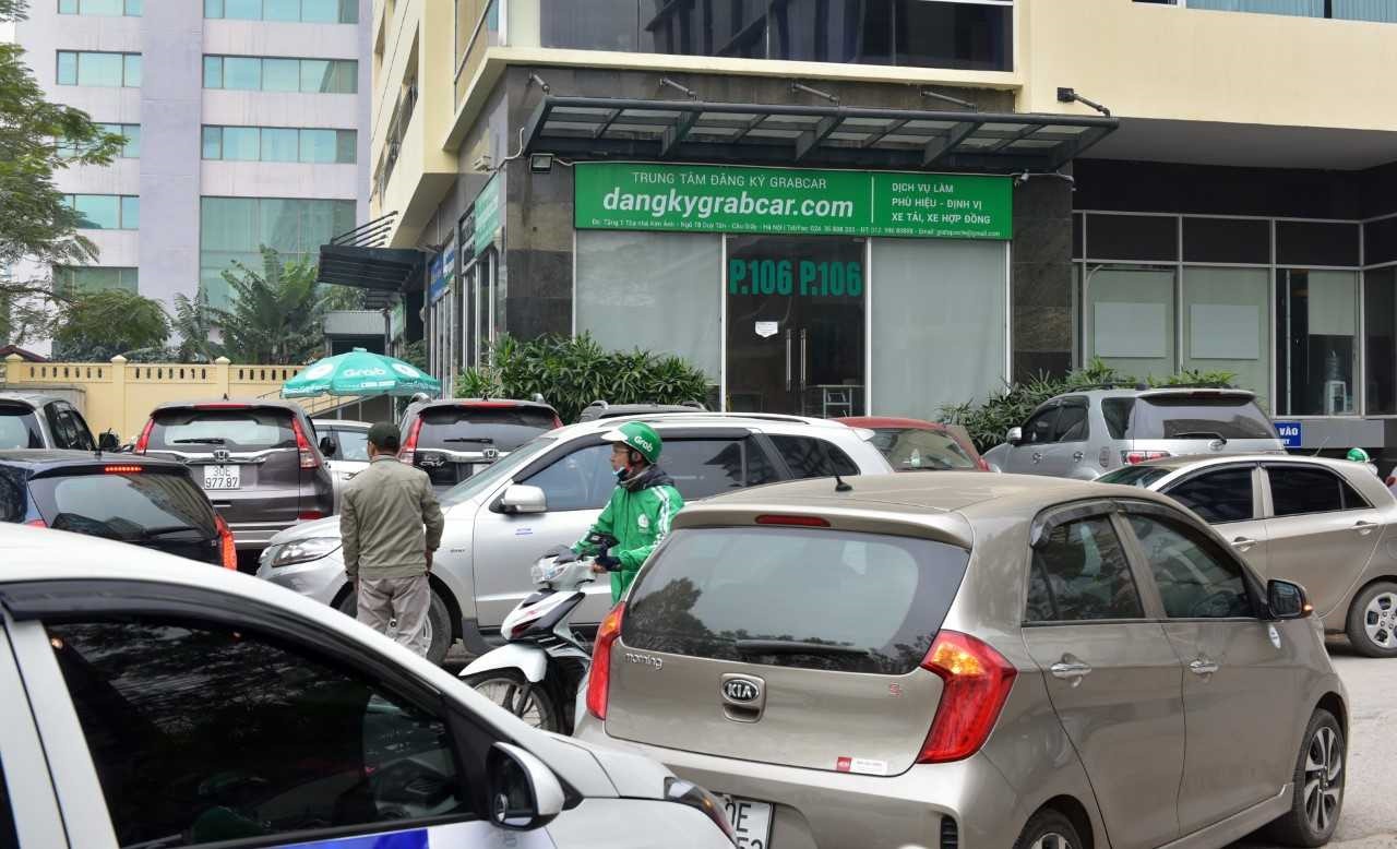 tai xe bieu tinh phan doi uber grab anh 1