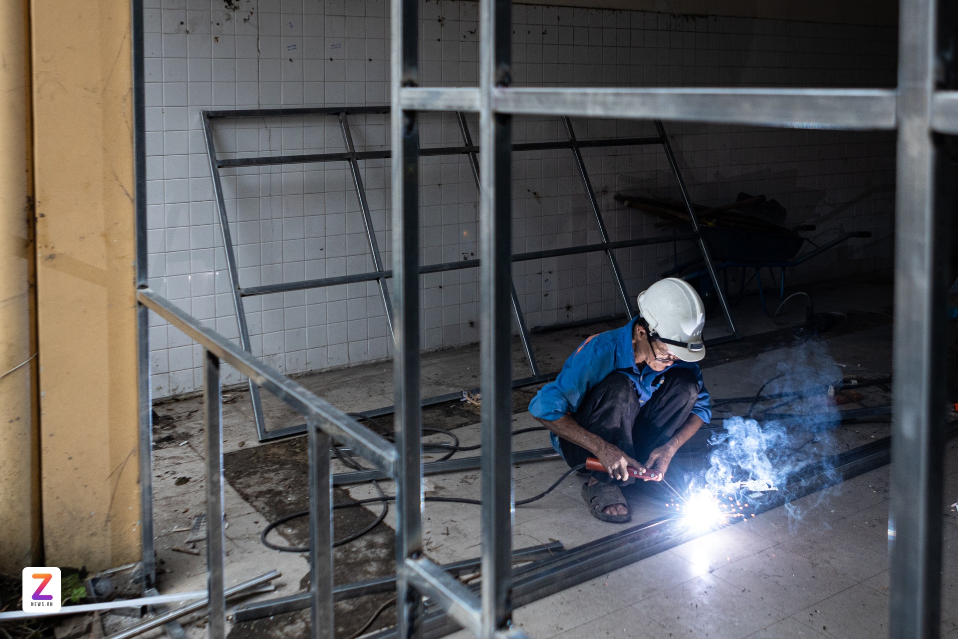 Dai tuong niem COVID-10 anh 5