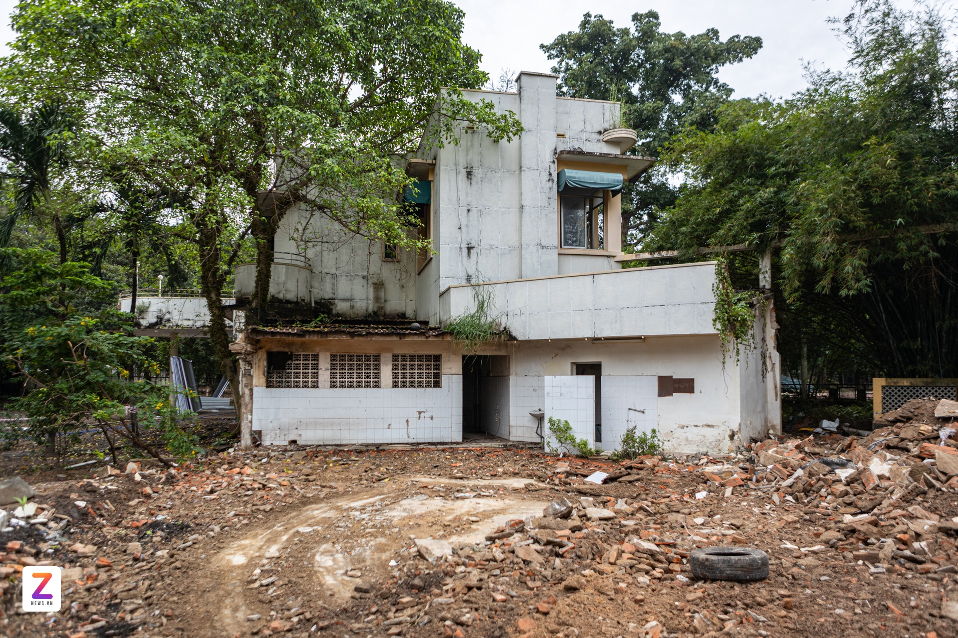 Dai tuong niem COVID-10 anh 2