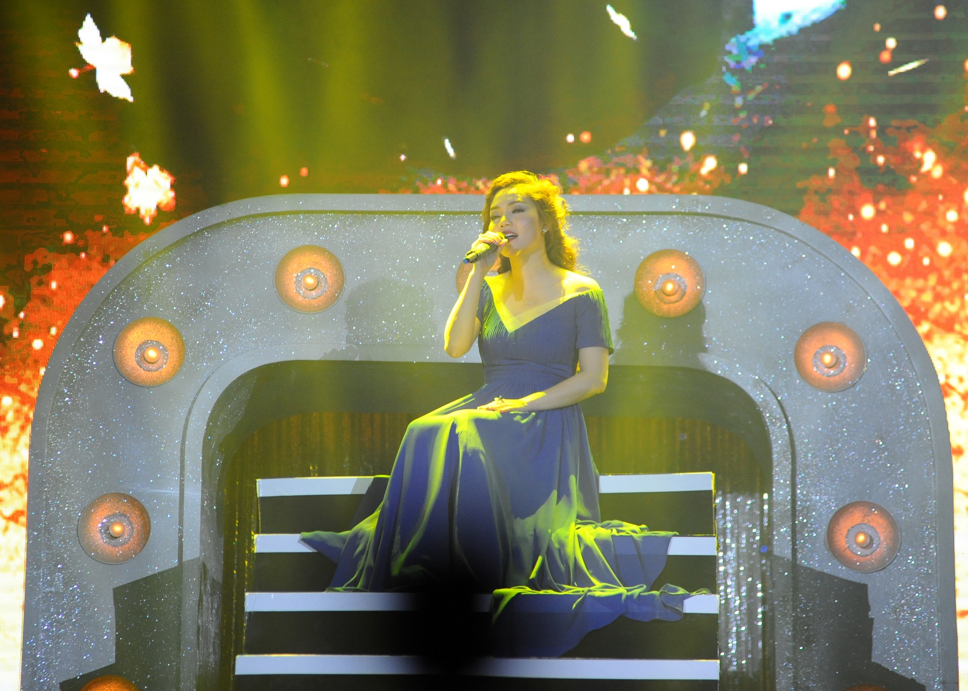 Live show Ngoc Anh anh 7