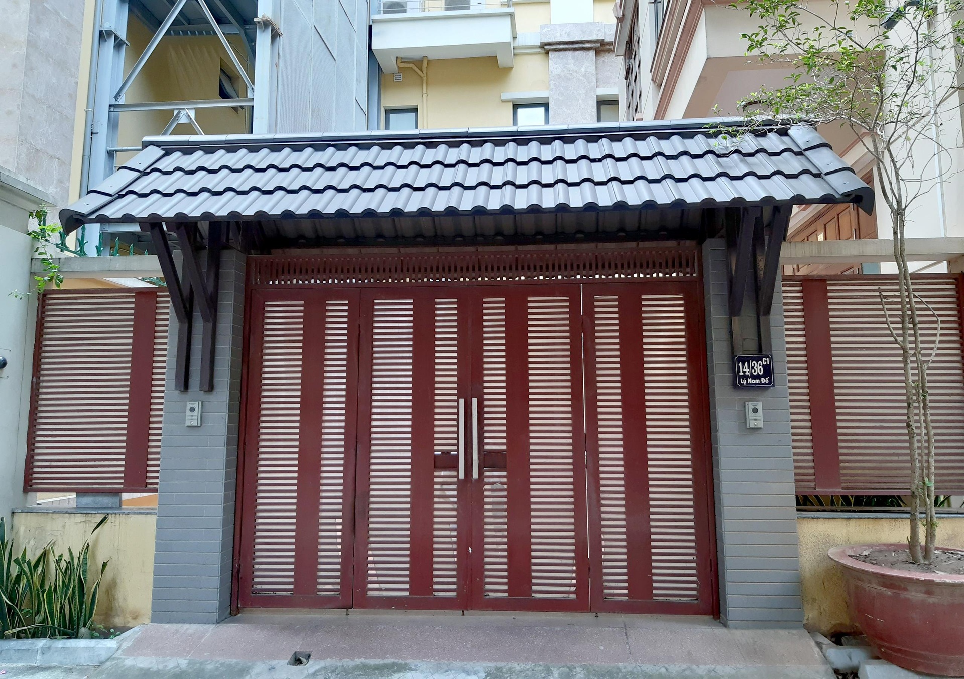 Phong toa tai san anh 1