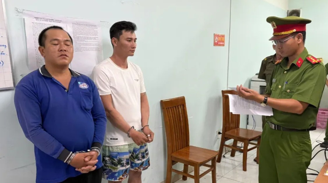 Binh nuoc,  Nhan hieu uy tin anh 2