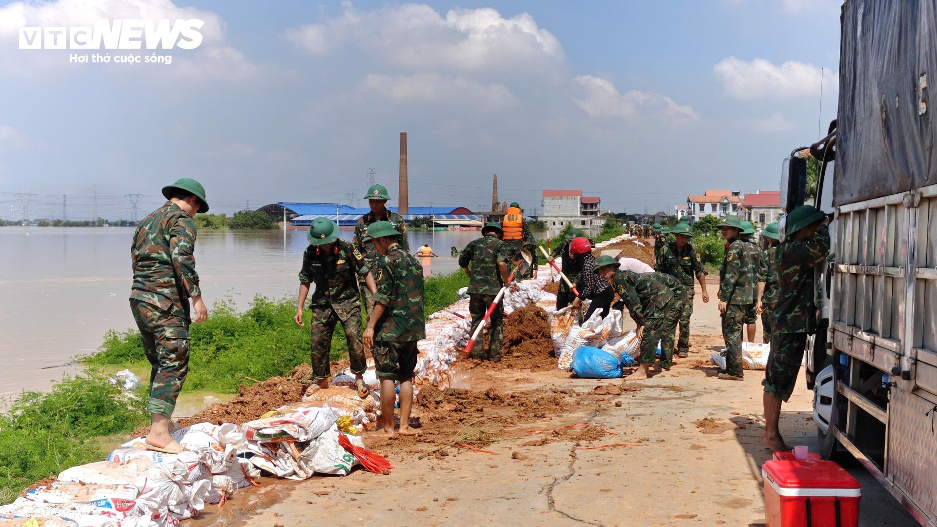 tham gia chong lu anh 1 tham gia chong lu anh 1