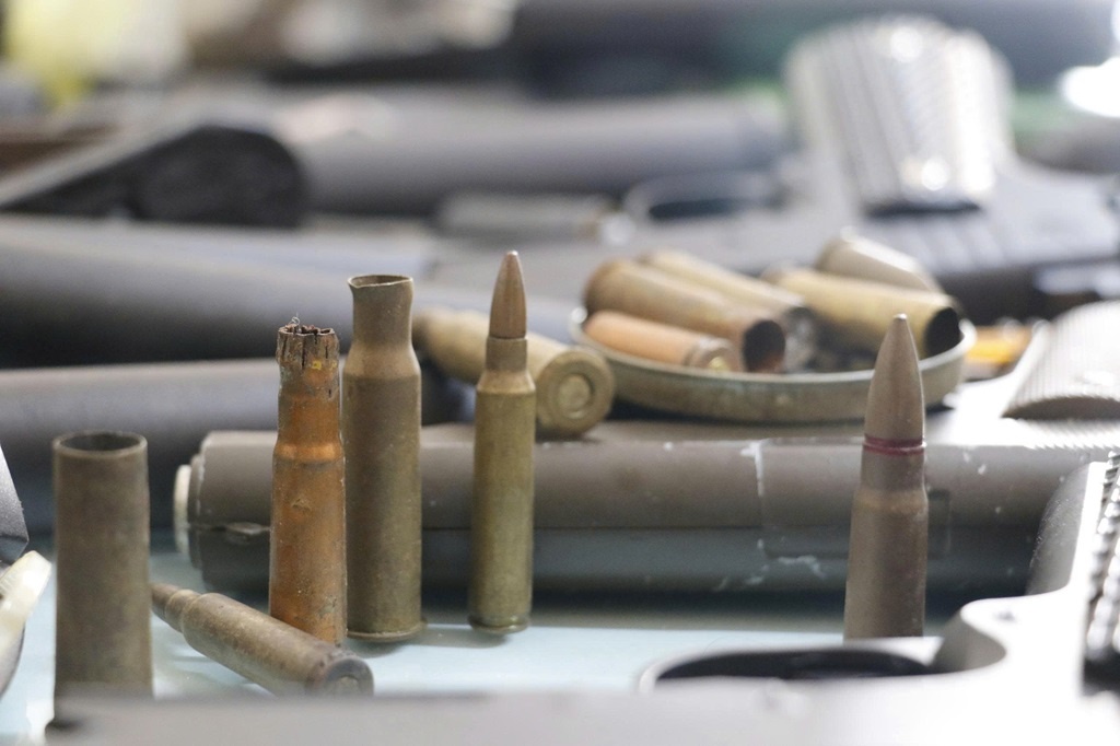 Pha chuyen an, che tao, mua ban, tang tru vu khi anh 5