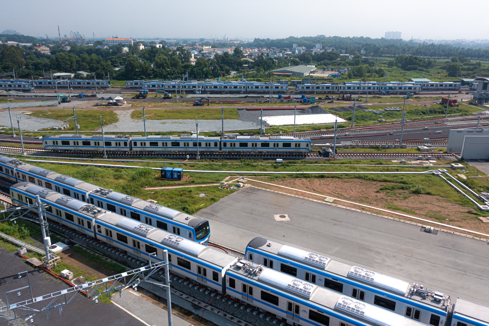 Mat trom vat tu trong depot metro so 1 TP.HCM anh 1