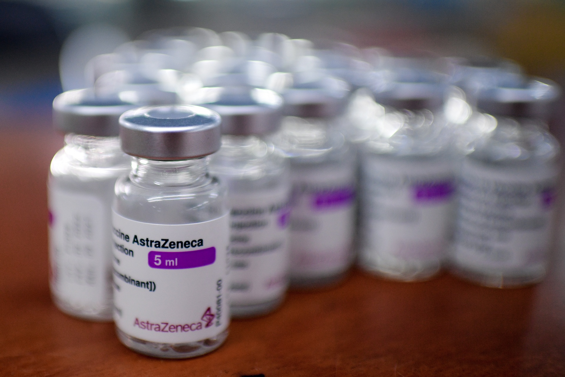 phan bo vaccine Covid-19 AstraZeneca anh 1