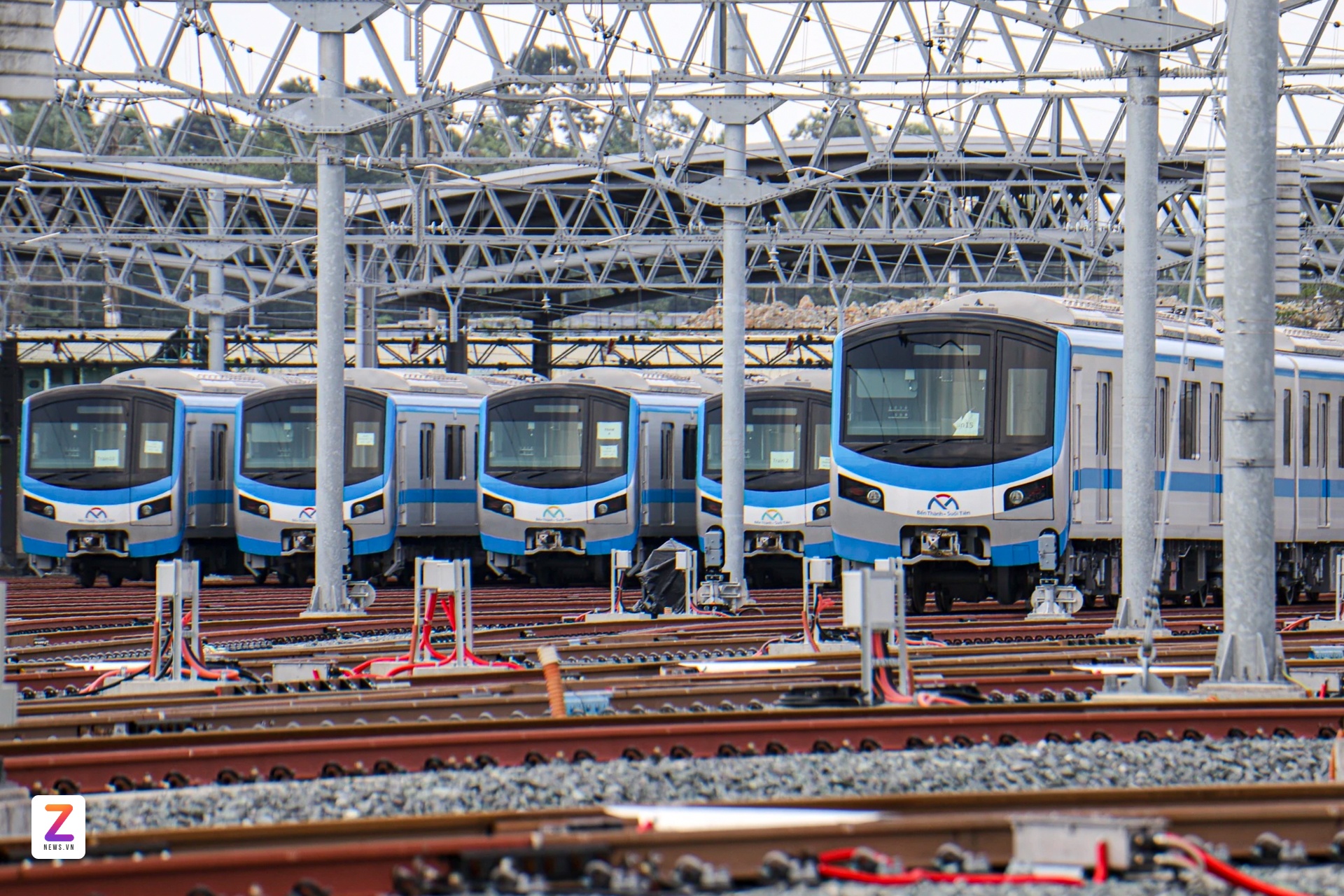 tau metro so 1 anh 12