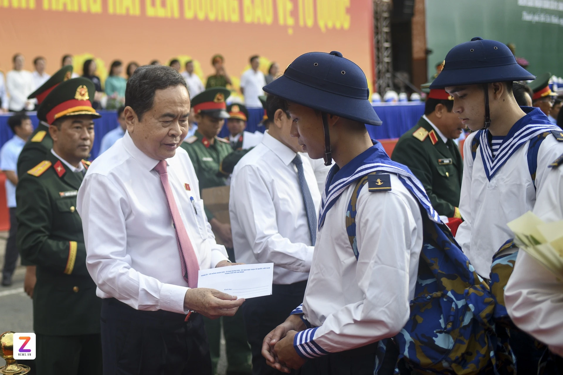 nhap ngu TP.HCM anh 2