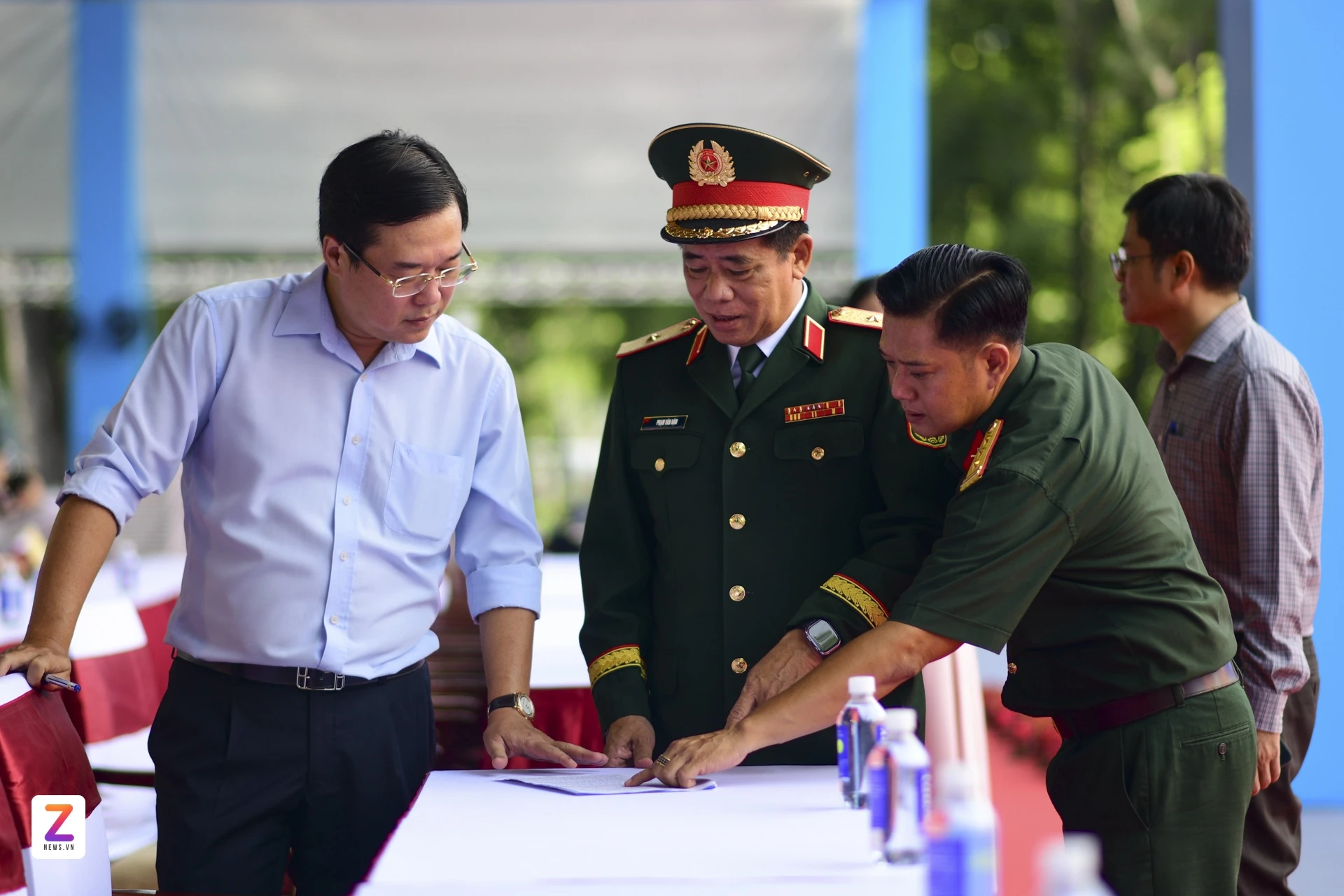 Lanh dao TP.HCM anh 2