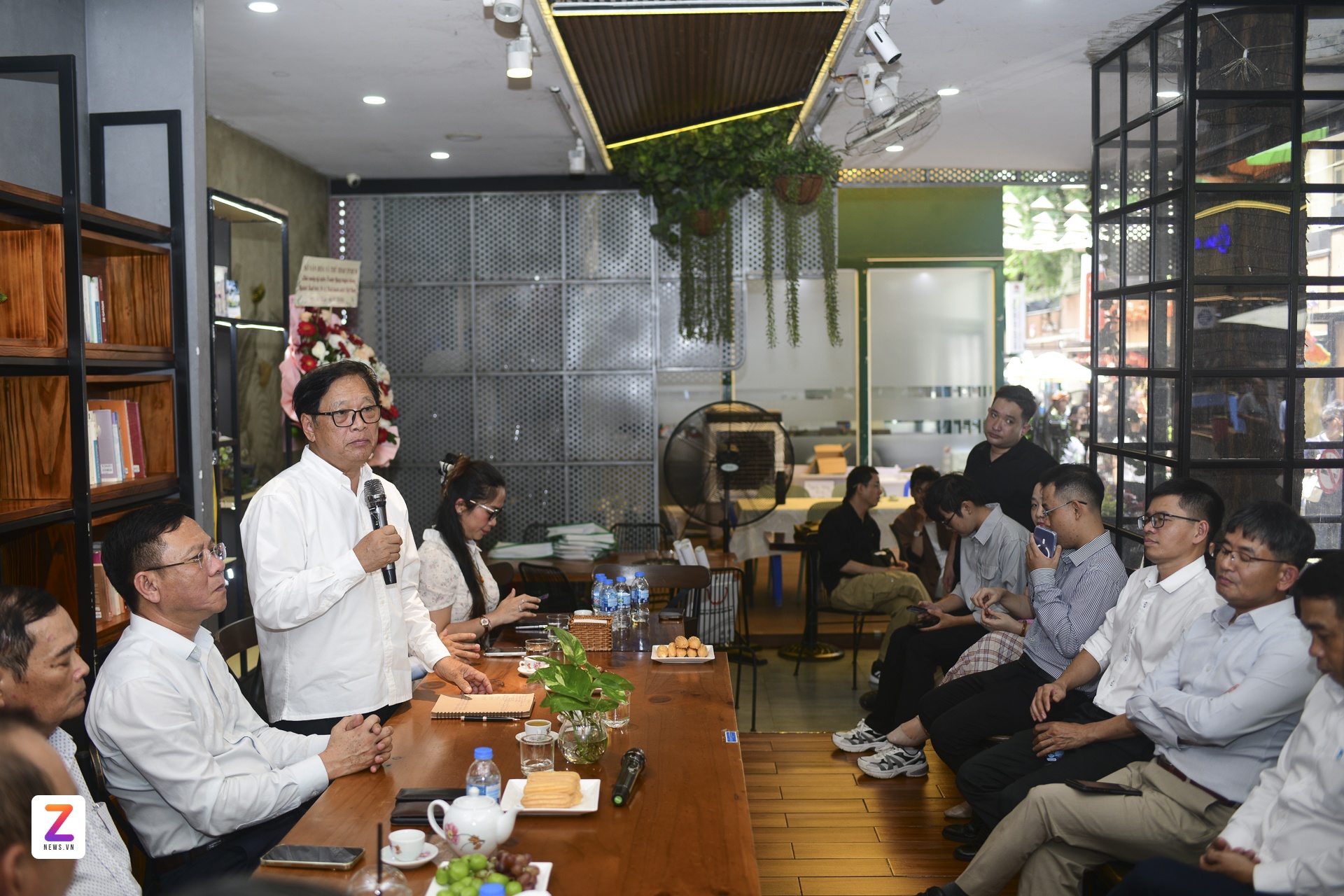 xuất bản ảnh 9
