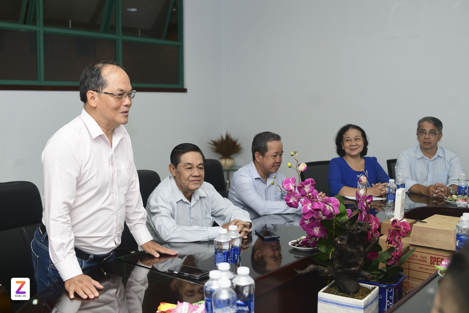 xuất bản ảnh 6