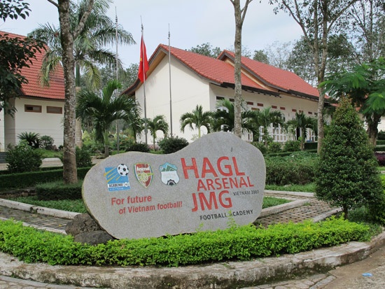 HAGL bi trom,  cau thu HAGL mat trom anh 1
