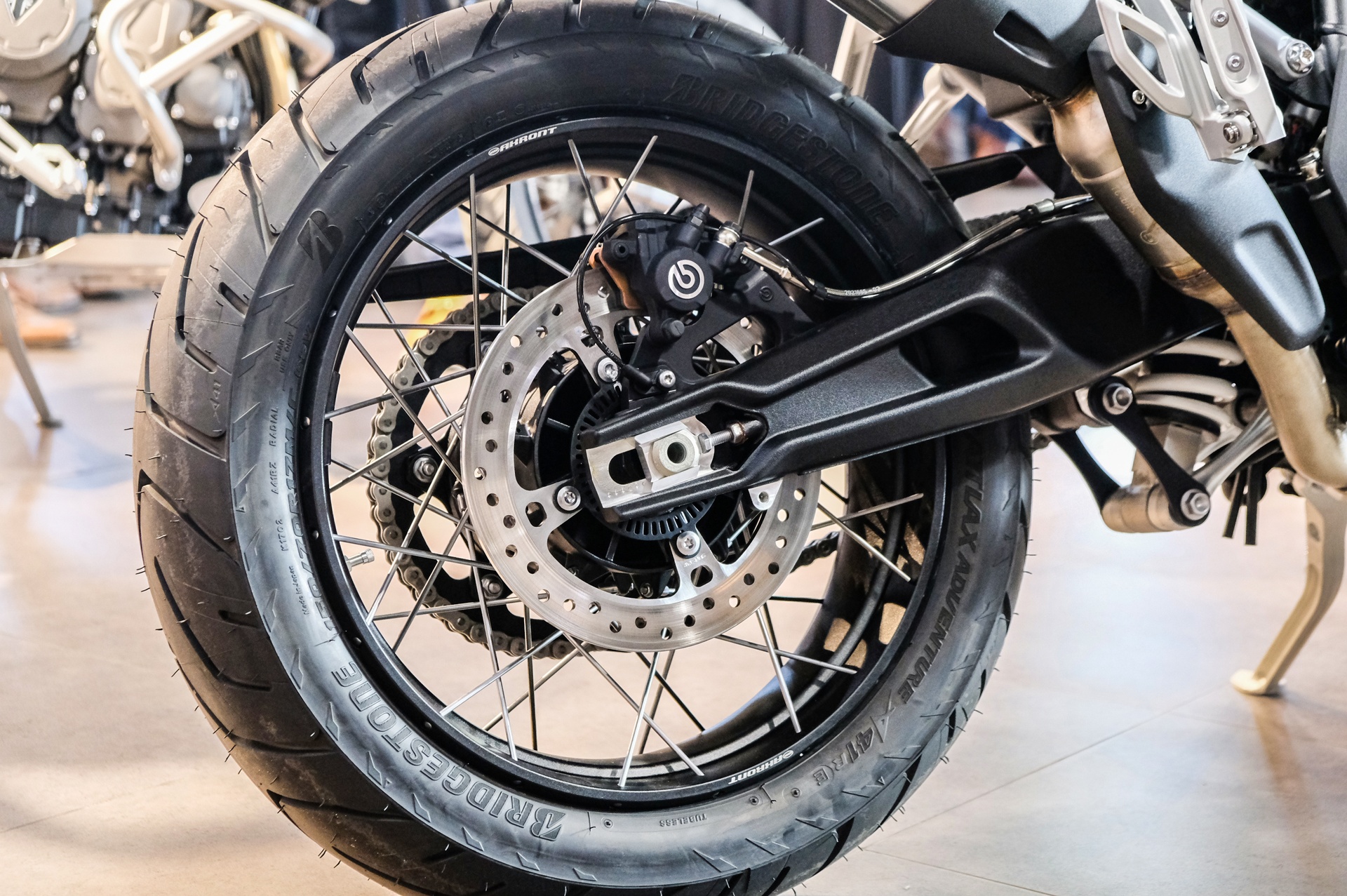 Triumph Tiger 900 ra mat anh 9
