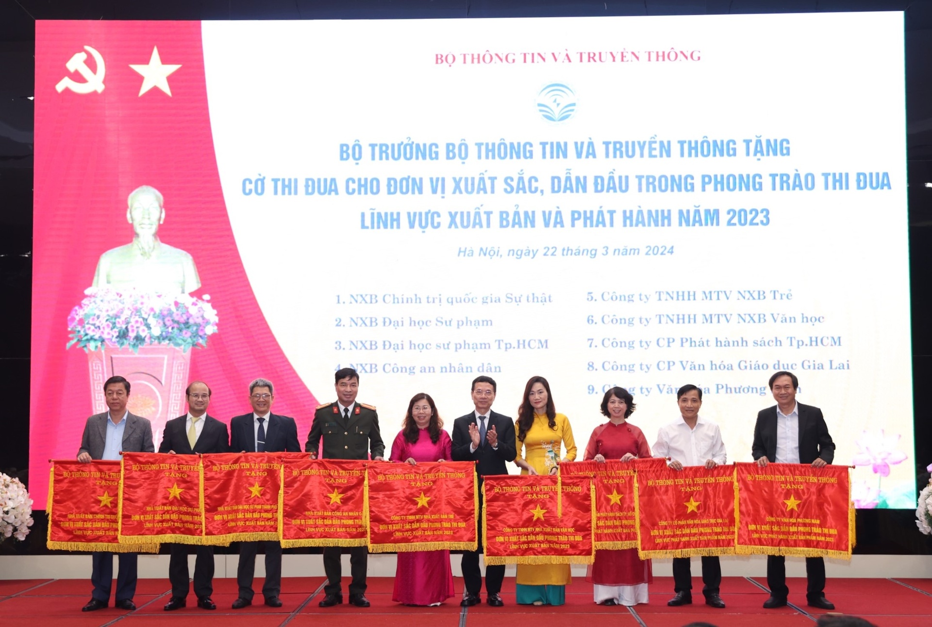 xuat ban viet nam 2024 anh 4