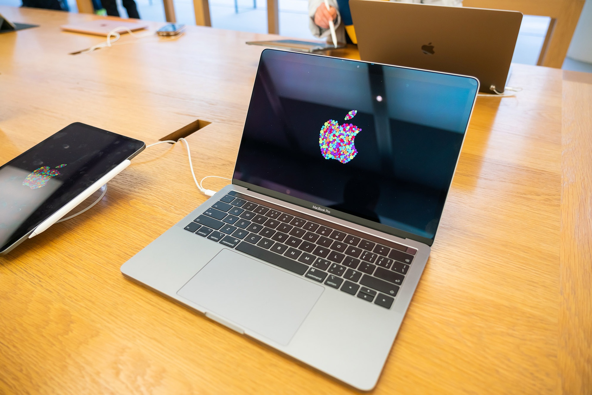 cpu arm tren macbook anh 3