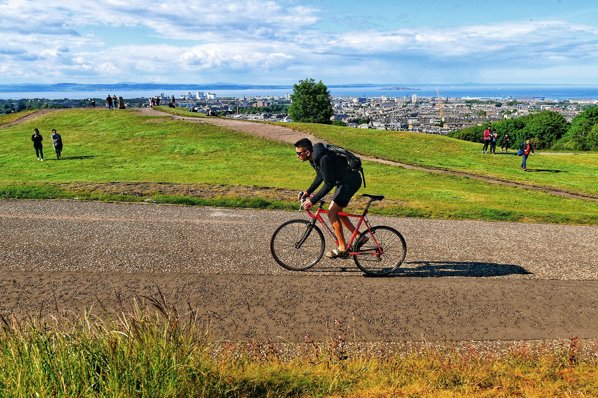 Calton hill o Scotland anh 1