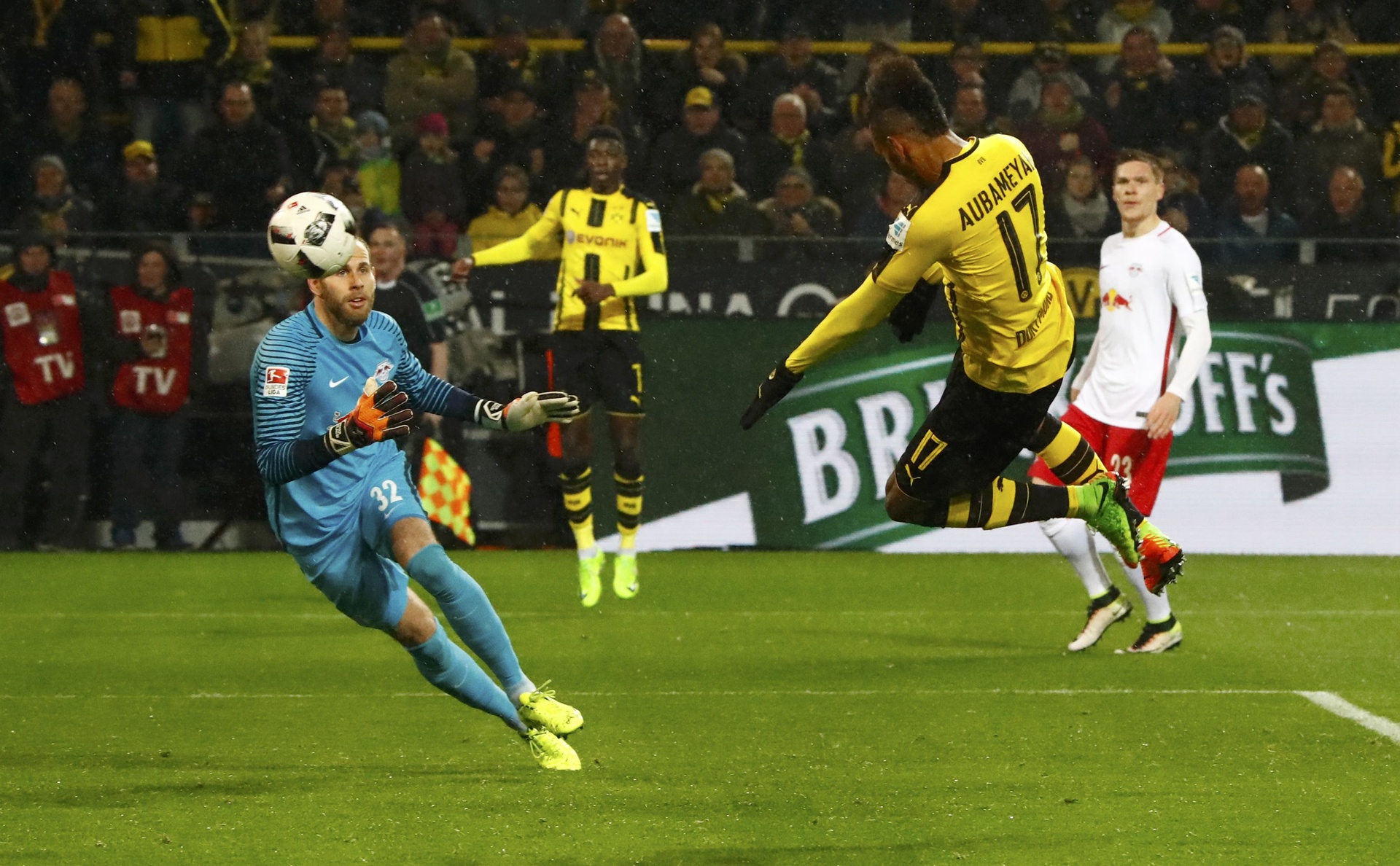 tran Dortmund vs RB Leipzig anh 1
