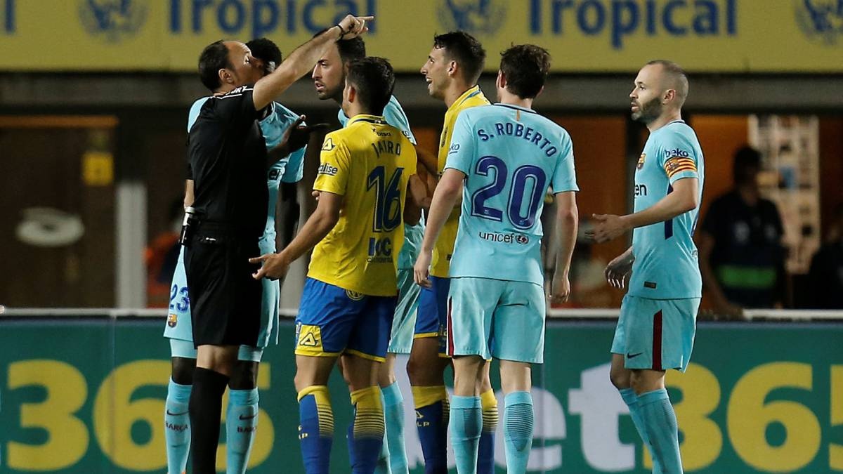 tran Las Palmas 1-1 Barca. anh 2