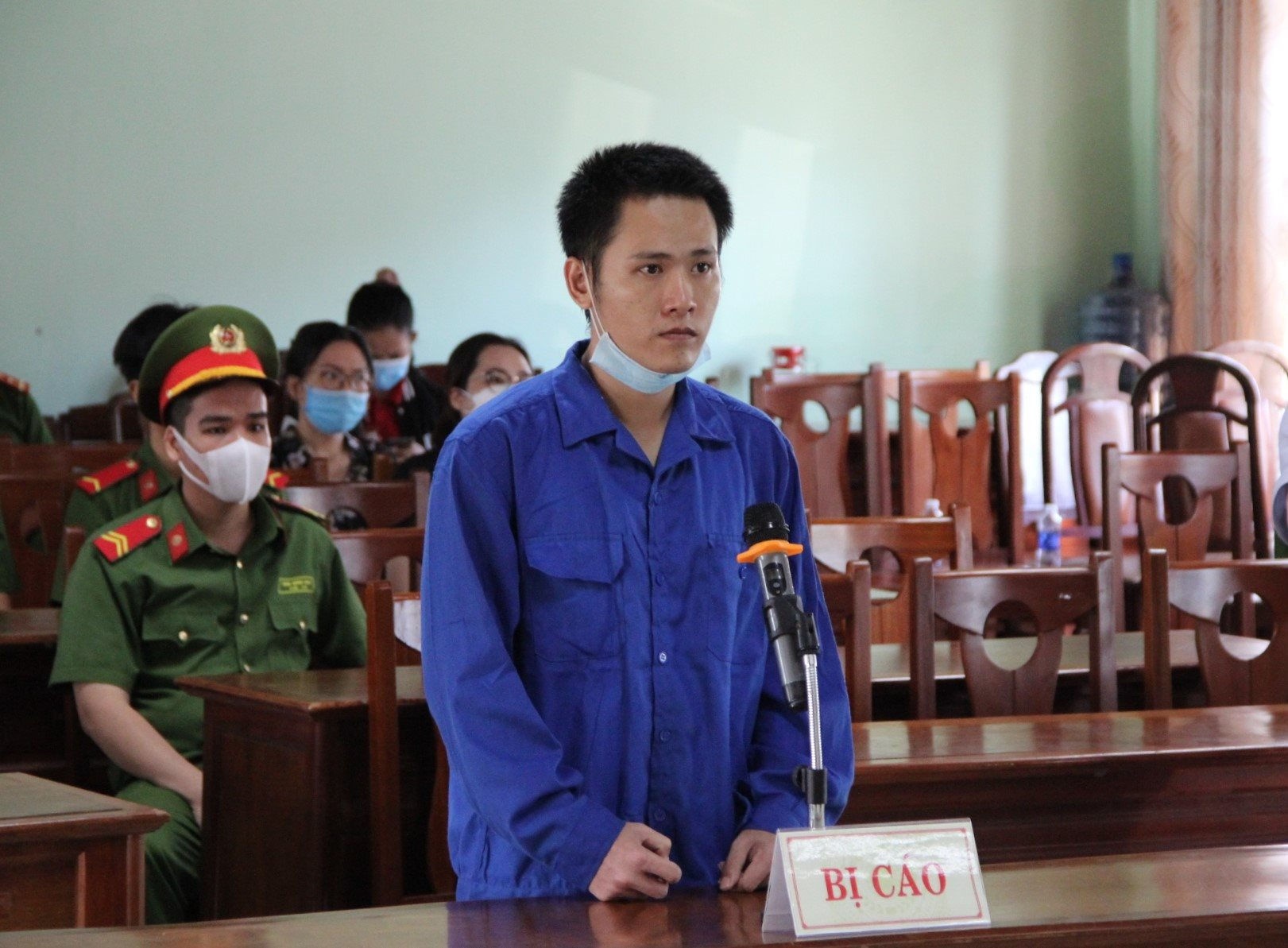 Mua ban than anh 1