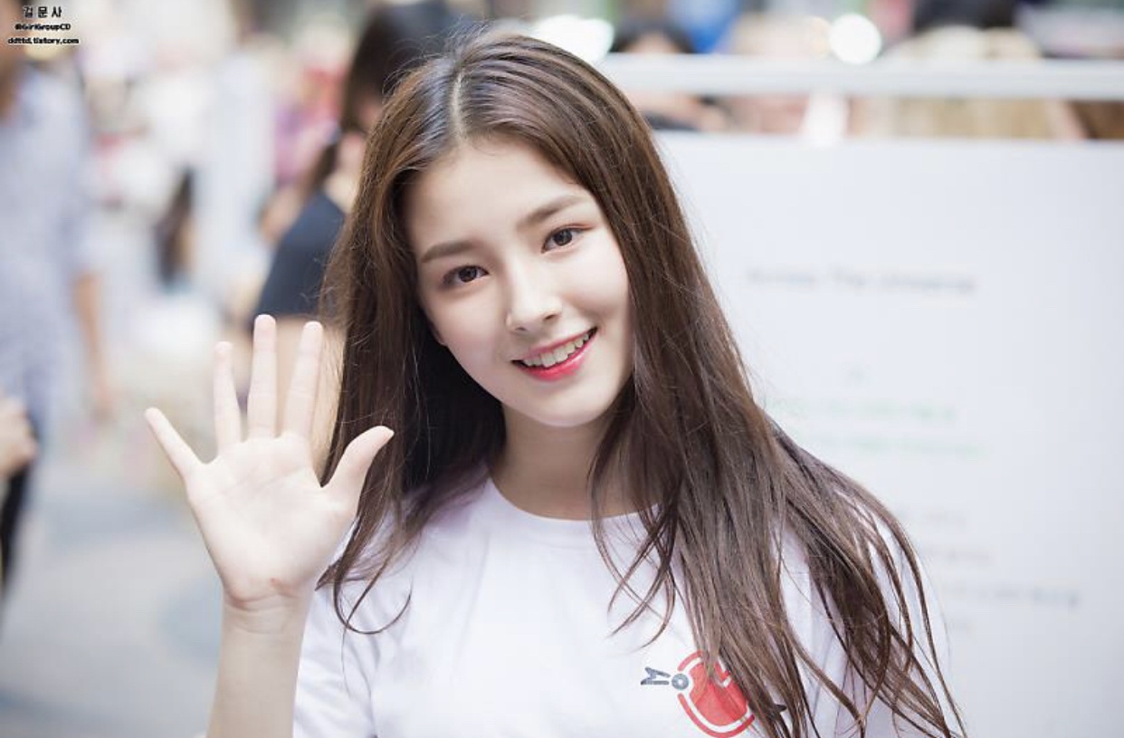 nancy bi chup len anh 1