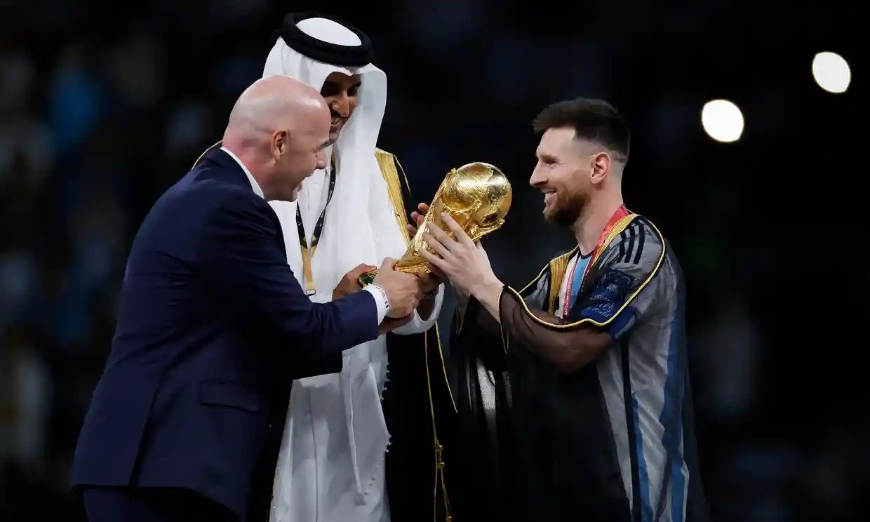 Messi vo dich anh 1