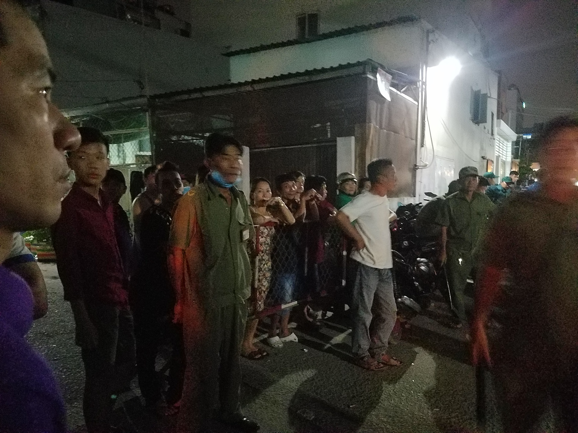 gia dinh 5 nguoi chet anh 1