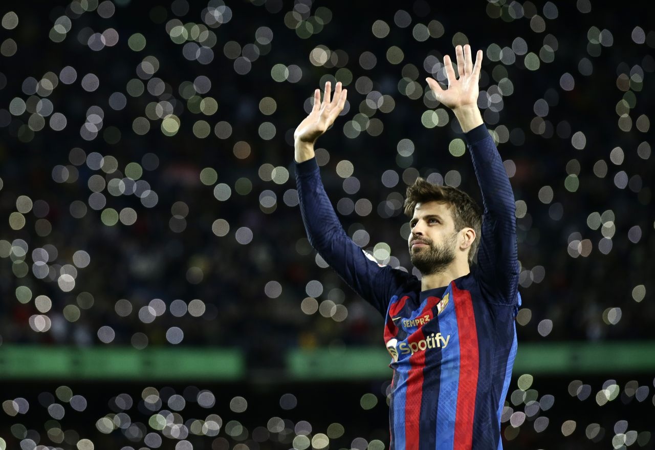 Pique bi duoi anh 3