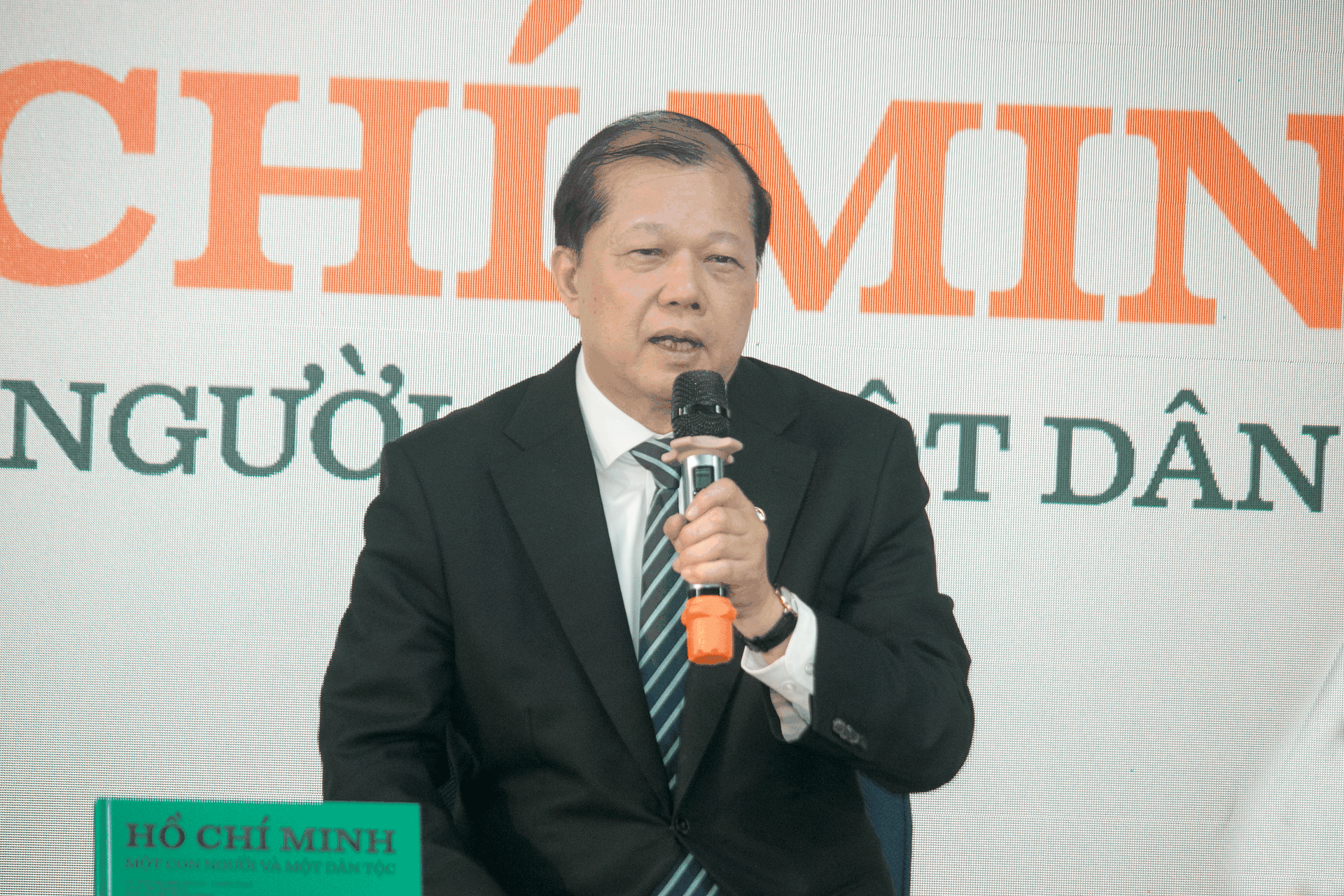 bac ho anh 1