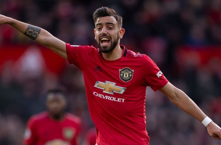 Bruno Fernandes mang tham te dong doi anh 1