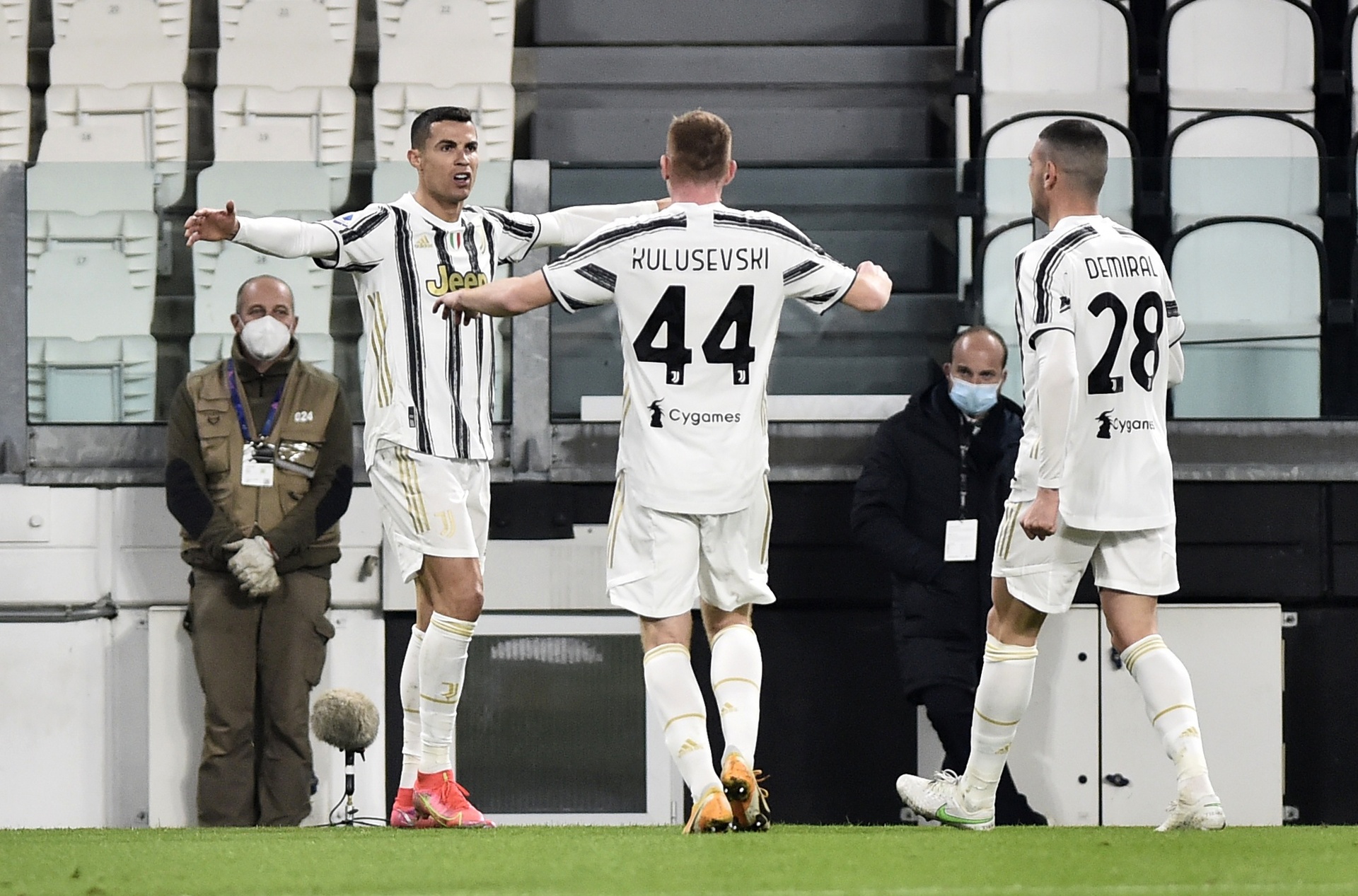 Ronaldo lap cu dup anh 1