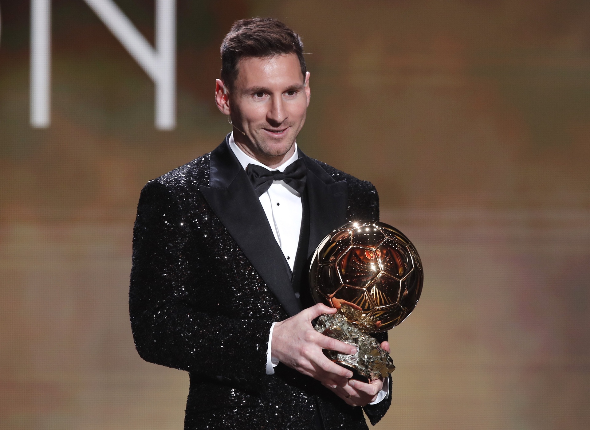Ronaldo kho gianh them Qua bong vang anh 1